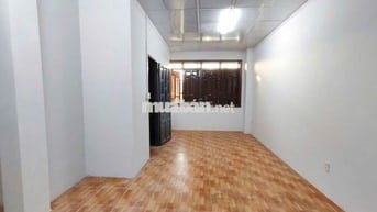 Phòng trọ 30m² hẻm 351 Quốc Lộ 13 sát Vạn Phúc City đường xe hơi 