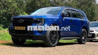 Ford Everest 2023 Xanh 100.000 km