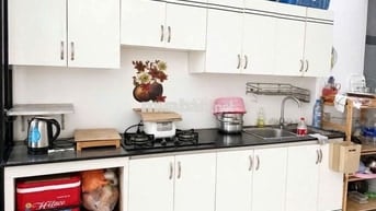 Cho thuê nhà đường độc lập hẻm 8 m thông khu công viên chung cư  