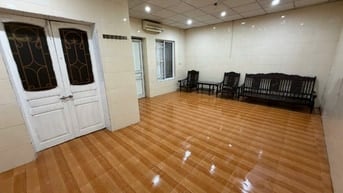 Chính chủ cho thuê nhà riêng Lê Duẩn 80m², 2PN, có sân vườn, 6.5tr/thg
