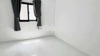 phòng mới siêu rộng 18m2 thoáng mát ngay trung tâm