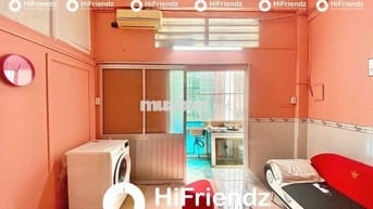 trống Sẵn phòng gác cửa sổ siêu rộng rãi , Trịnh hoài đức Q5 gần Dh y
