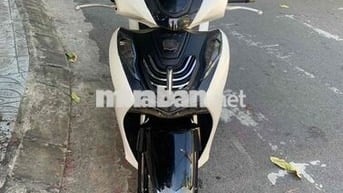 Honda SH125i Trắng đen