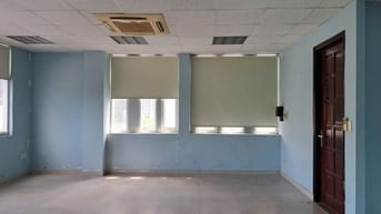 Cho thuê văn phòng đường Lê Thị Riêng, Phường Bến Thành, 40m2 giá 18tr