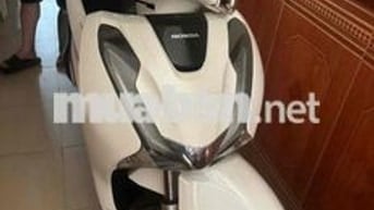 Honda SH màu Trắng 13000 km