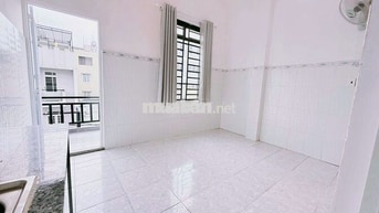 Chính chủ cho thuê phòng mới bancol TTN07 Q12 - Gía 2tr9