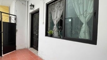 Cho thuê nhà ở phía trong ngõ phố Phạm Đình Hổ, Q.Hai Bà Trưng, Hà Nội