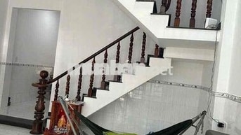 cho thuê Nhà tx 25 gần chợ tx gia 7tr5 /th dt 5*17