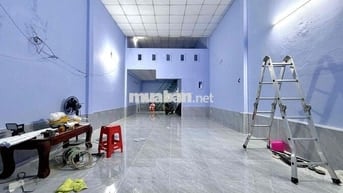 cho thuê nhà nguyên căn 80m2 hẻm oto cách chợ 100m - nhà nở hậu