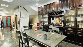 Bán nhà ngõ Tiến Bộ, Khâm Thiên, Đống Đa - Lô góc, kinh doanh, 6 tầng 