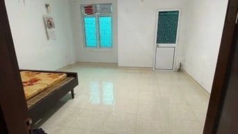 Nhà 4T vị trí đẹp sát Mp Trường Chinh oto đỗ cách nhà 15m ngõ 2m  