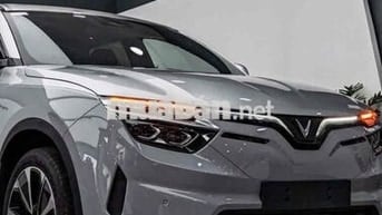 VinFast VF8 Plus Mới 100% Xám