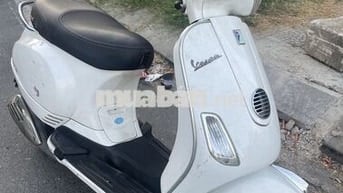 Piaggio Vespa LX 125 Trắng