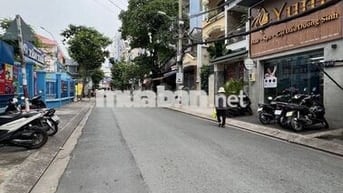 Mặt tiền Núi Thành DT 50m2 nhà 5 tầng gần Công Hòa 10 phòng ngủ