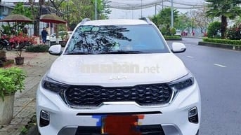 Kia Sonet Luxury 2023 86.000 km Trắng
