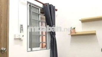 Phòng full nội thất, máy lạnh (1 người ở)