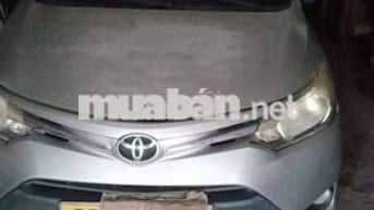 Toyota Vios màu Bạc
