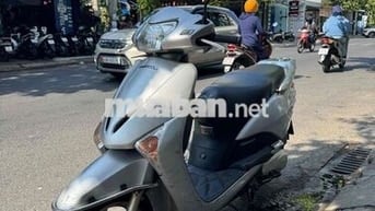 Honda Lead màu Bạc