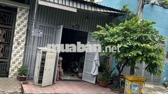 cho thuênhà 2 mặt tiền trứơc và sau 4-20 đừờng lớn 12m tiện kinh doanh