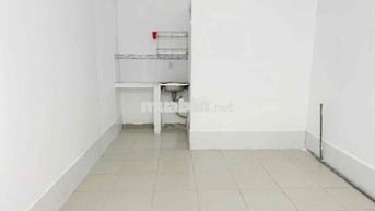 Nhà trọ 2,7 Triệu ko gác Đường 36, ngay cao đẳng Công Nghệ, góc Kha Vạ