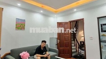 Cho thuê phòng chính chủ ngõ 530 Thụy Khuê 