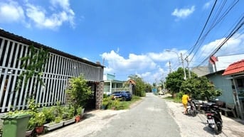 Bán gấp lô đất 108m2 ở đối diện vinhomes hóc môn giá 1 tỷ 250.
