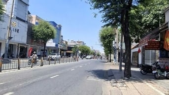 Bán nhà hẻm ô tô sát Trường Chinh, Tân Bình - 101m2, cực ngon, chỉ 8 t