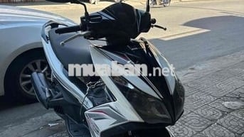 Honda Air Blade Trắng đen