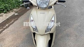 Honda Vision 2017 màu Kem bstp chinh chu