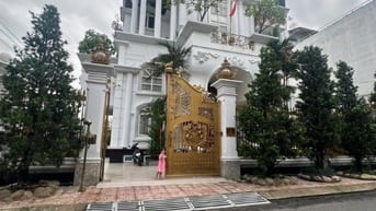 Cần bán Dinh Thự Khu Tên Lửa 19m x 20m - 6 tầng chỉ 110 tỷ