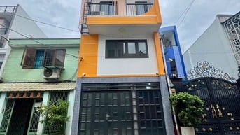 Bán nhà CHDV cao cấp có gác, 16PN 17WC HXH Trịnh Đình Trọng