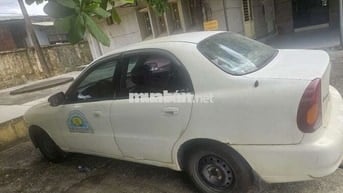 Daewoo Lanos màu Trắng