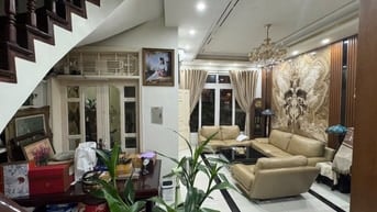 Biệt thự Siêu Hiếm Căn Góc Hồ Ba Mẫu ba mặt thoáng vài bước ra Hồ 
