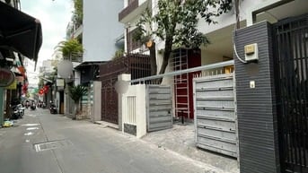 Cần bán nhà Tô Hiến Thành Q.10 - ngang 5,6m x 8m chỉ 6,7 tỷ