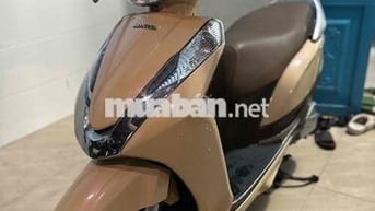 Honda Lead Vàng cát