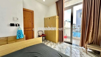 Cho thuê 2PN balcony nguyên sàn L1 MỚI 100% gần Cầu Bông🌻