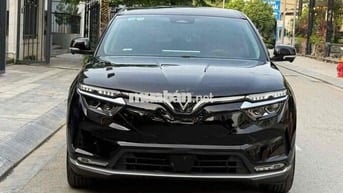 Xe điện VinFast VF8 PLUS 2023 Đen
