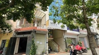 Cực đẹp! Cho thuê nhà Cổ Linh - 80m - 4PN - Mặt phố kinh doanh- Vỉa hè