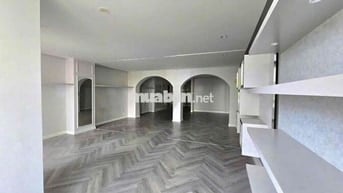 🏢 Cho Thuê Nhà Góc 2 Mặt Tiền 437–439 Nguyễn Đình Chiểu, Quận 3
