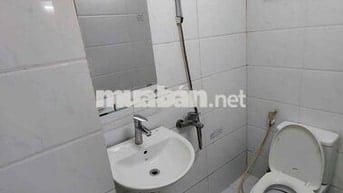 cần pass phòng 4tr sdt quận 3 ***