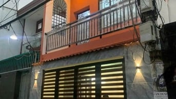 12.5tr_4.5x16m_nhà mới 1 lầu + gác ST_hẻm ô tô Lũy Bán Bích_cho thuê