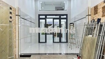 NHÀ NGUYÊN CĂN 1 LỬNG 3 LẦU GẦN CHỢ Ở LIỀN