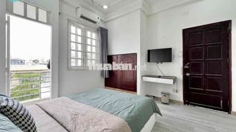 STUDIO BAN CÔNG FULL NỘI THẤT CÓ TV | VỆ SINH PHÒNG NGAY Q3