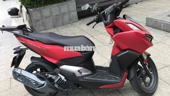 Honda Vario 160 Đỏ