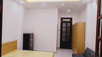 CHO THUÊ CĂN HỘ DỊCH VỤ 28M2, CÁCH SÂN BAY 300M