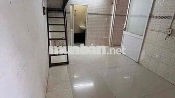 Cho thuê nhà hẽm 3m Phạm Thế Hiển P4  DT 3x7. Giá 5trieu. Xây dựng 1tr