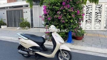 Honda Lead 110Fi Vàng kem biển 72