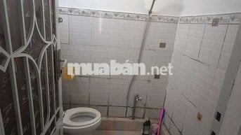 phòng sau lưng chung cư Khánh Hội 