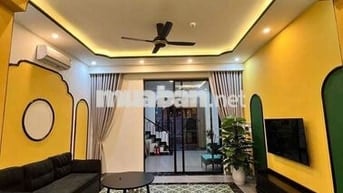 CHO THUÊ TOÀ 5P STUDIO MỚI 100% GẦN BIỂN MỸ KHÊ KHU HỒ NGHINH