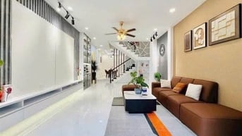 Nhà đẹp full nội thất Đường Bùi Hữu Nghĩa, Bình Thạnh. Gần chợ Bà Chểu